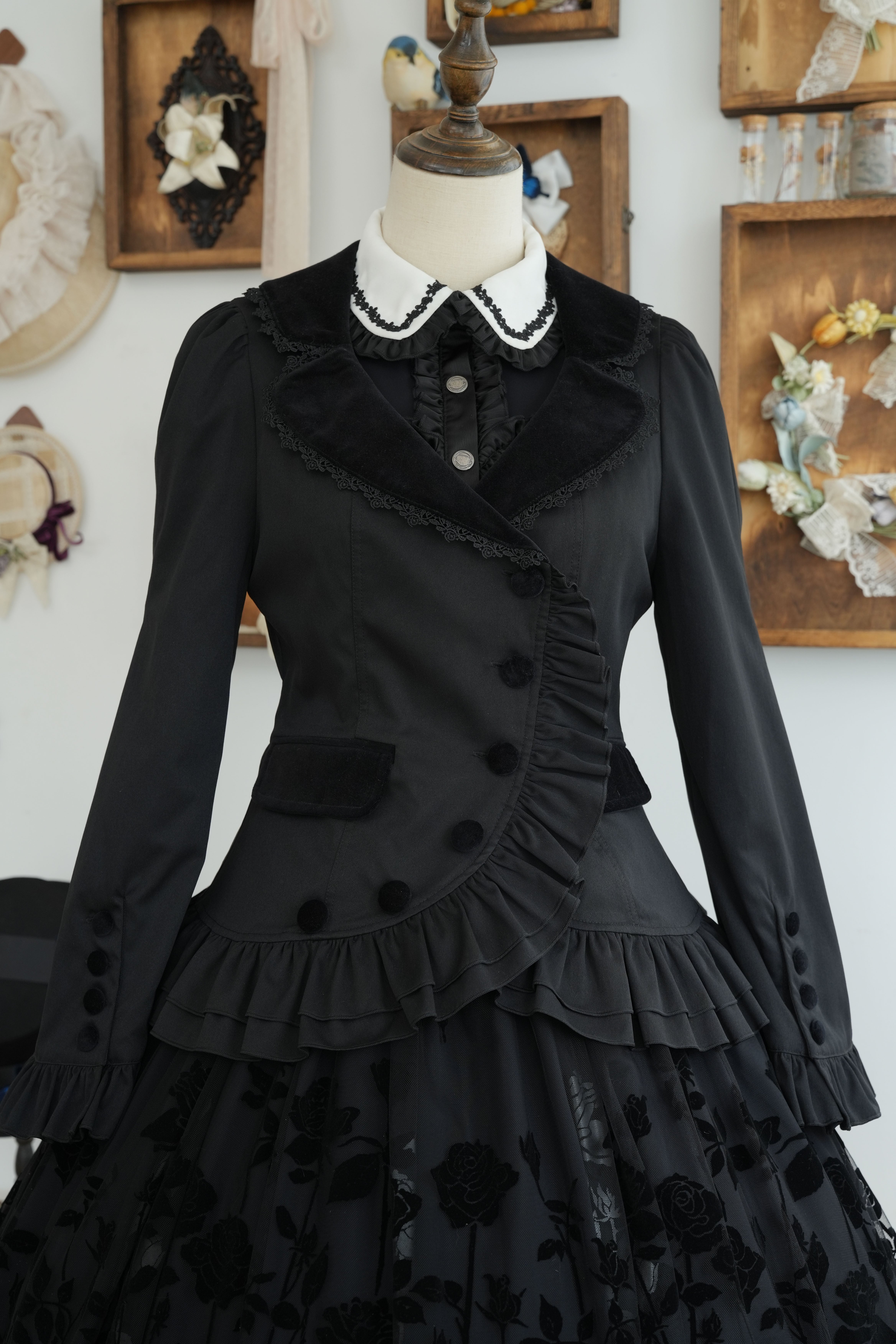 ˚✧₊⁎断捨離SALE品⁎⁺˳✧༚ ♡シルクとアンティークレースのドールドレス♡ アンティークドールドレス アンティークショップ