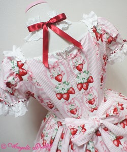 Berry Garden Tiered OP by Angelic Pretty Berry Garden Tiered OP by Angelic Pretty