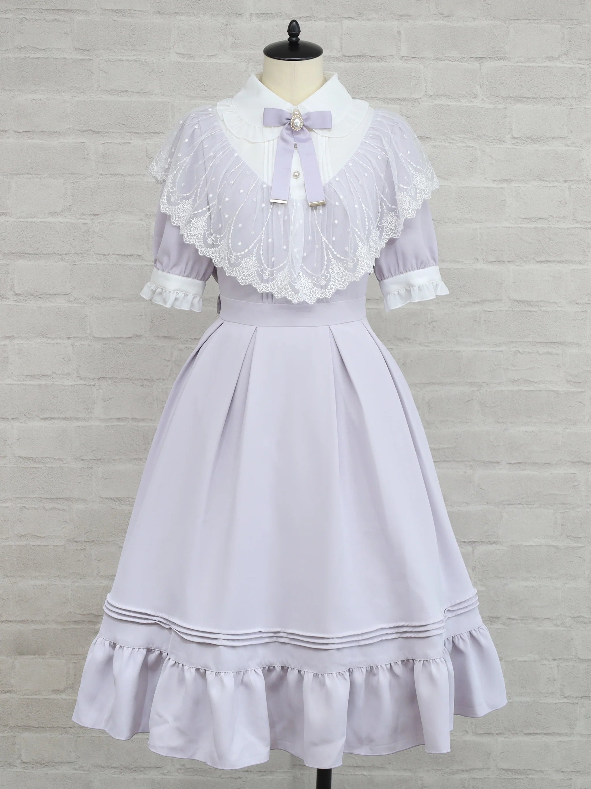 Amavel ~ Classical Flower Lace Cape OP by Offbrand