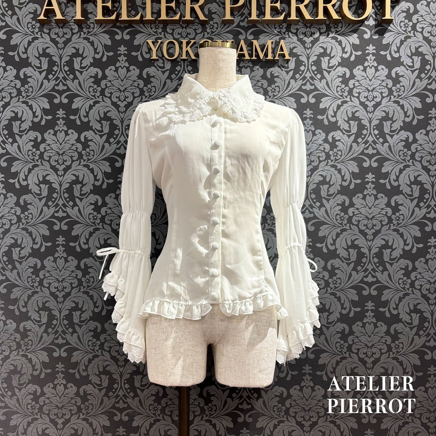【はる】“絵画の中の”JABOT BLOUSE Louise Jabot Half Sleeve Blouse by Atelier Pierrot
