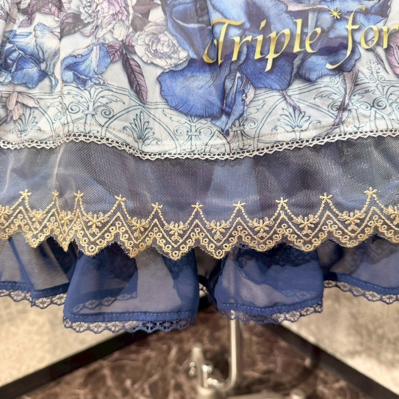 b*i様 現行✨極美品✨monshiro nerine flower pierc Framed flower lace dress (Navy)