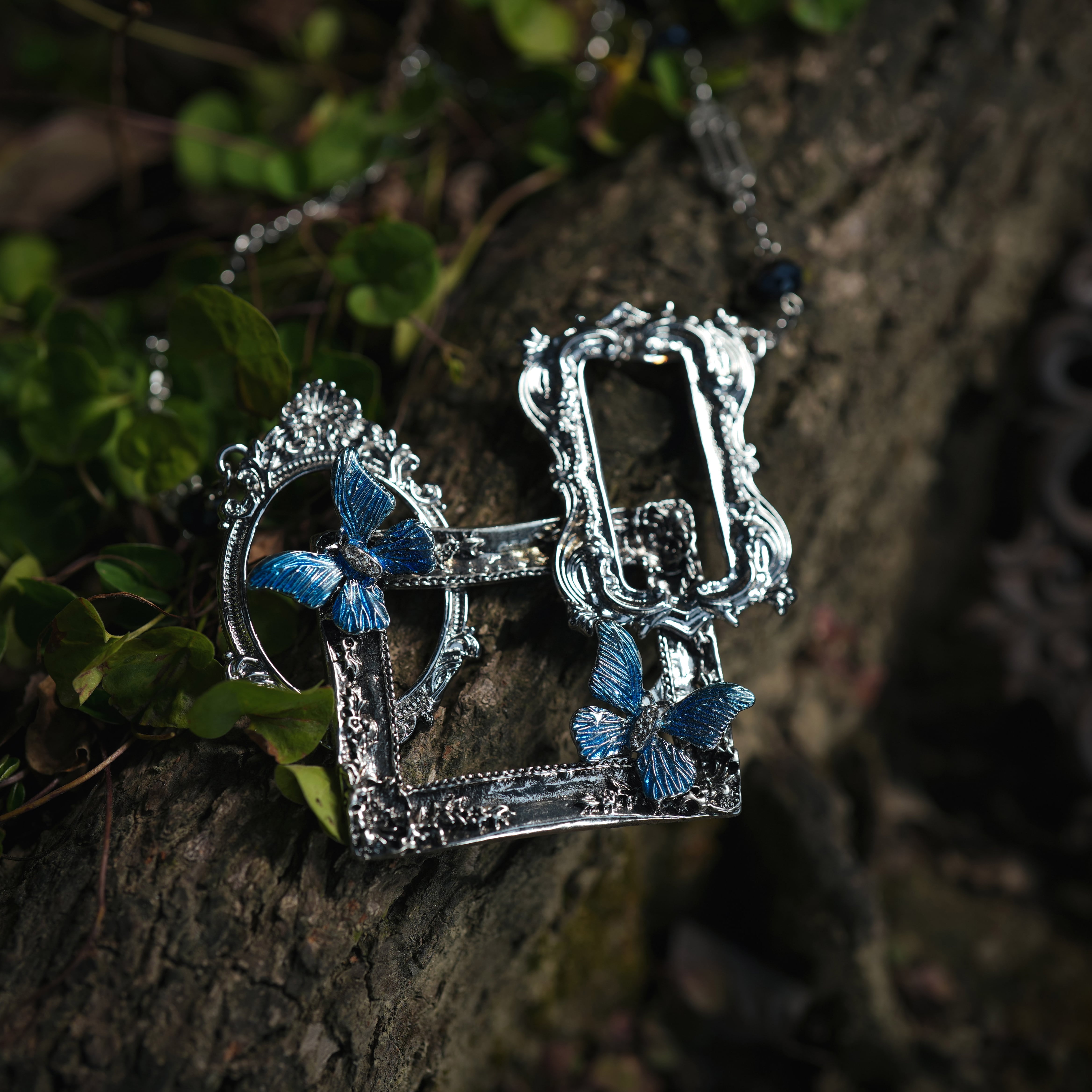Hoshibako Works ~ Ulysses Fantasy Tri-Frame Necklace by