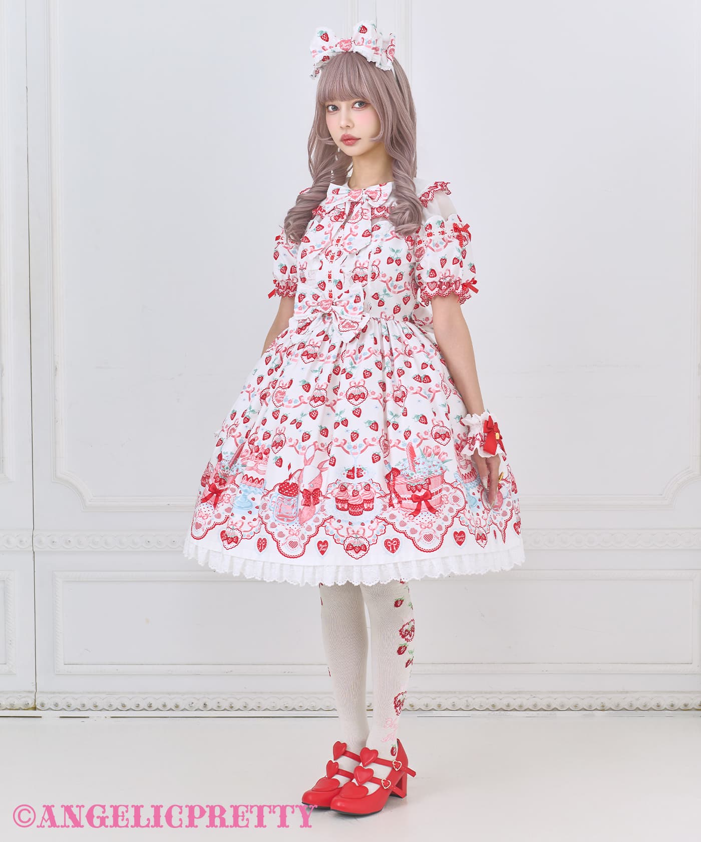 angelicpretty Strawberry Cake Partyワンピース 🎀Angelic Pretty🎀 Strawberry Cake Partyワンピース🍓💗 Chat GPTに