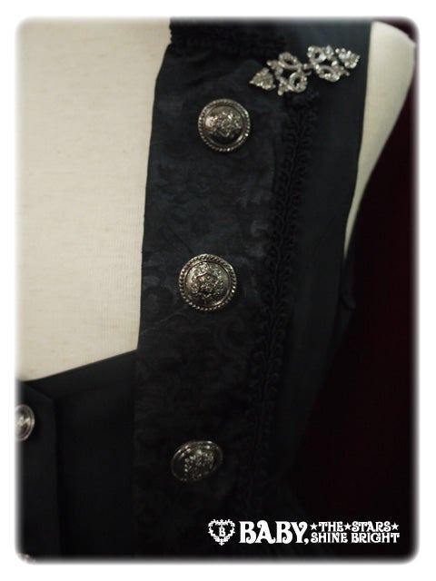 Thaddeus Vest (2014) by Alice and the Pirates