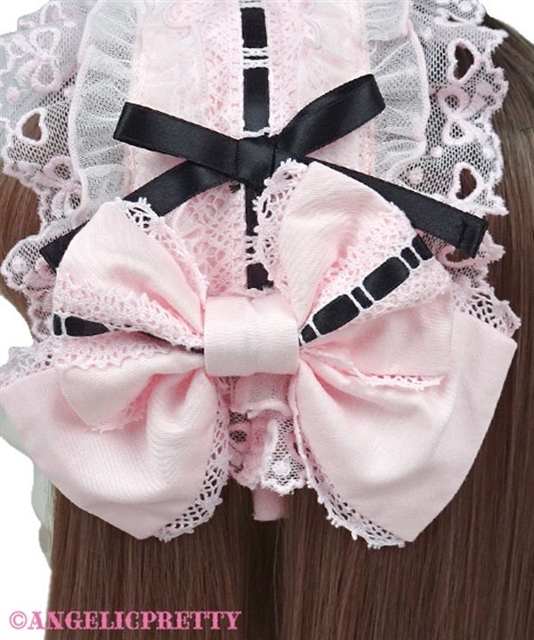 Heart Headdress (Plain) (2025) by Angelic Pretty