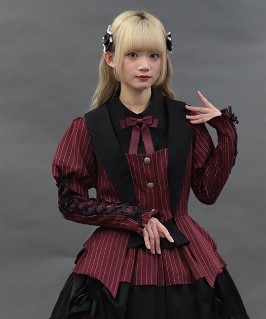 Chalmiere ストライプレースアップジャケット 黒 Chalmiere ~ Striped Lace-Up Jacket by Axes Femme