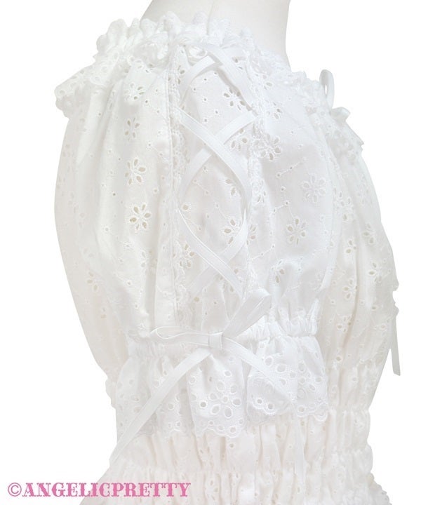 Cotton Garden Lace Off-Shoulder Blouse by Angelic Pretty
