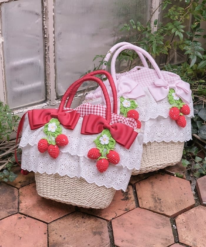 axes femme kawaii いちごあみぐるみ付カゴバッグ Kawaii ~ Strawberry Crochet Basket Bag by Axes Femme