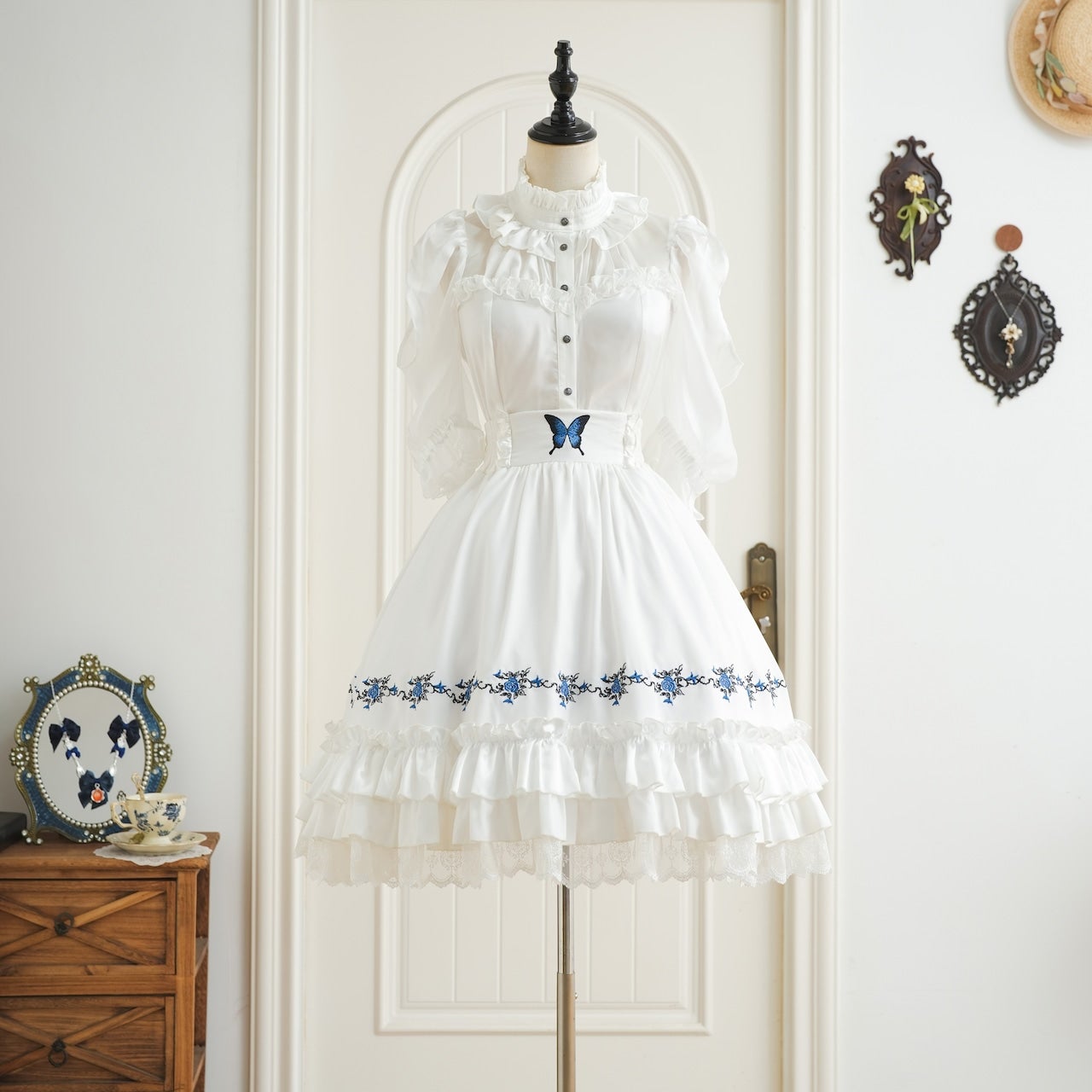 Hoshibako Works - Ulysses Fantasy Rose Line Skirt by Chinese Indie