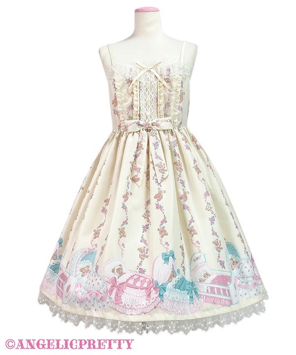 ドイリー1290❤️ぷっくりツル薔薇と苺のドイリー✨ 蘭丸くんご来店ありがとうございました💐🐾#トイプードル#花束